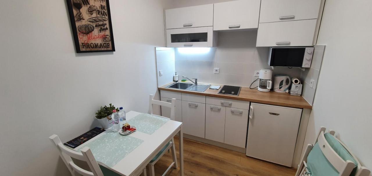 Sunset Wellness Apartman Zalakaros Apartamento Exterior foto
