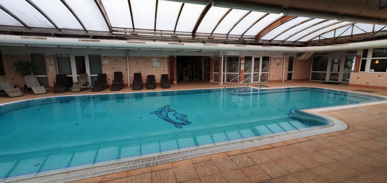 Sunset Wellness Apartman Zalakaros Apartamento Exterior foto